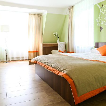 Martas Nams Hotel Вентспилс Стая снимка