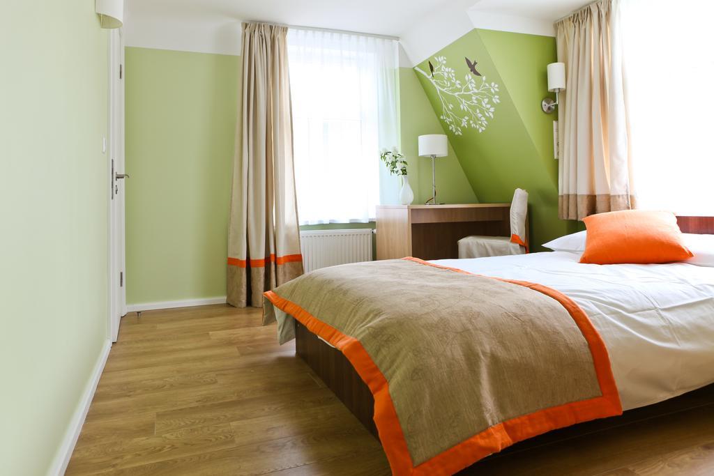 Martas Nams Hotel Вентспилс Стая снимка
