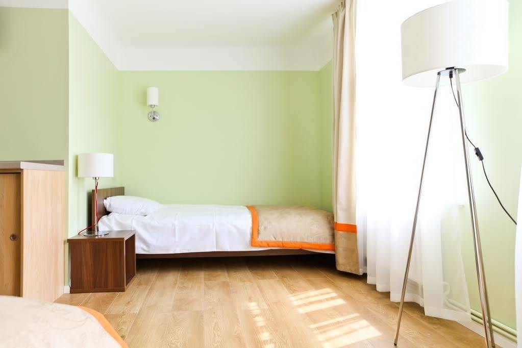 Martas Nams Hotel Вентспилс Екстериор снимка